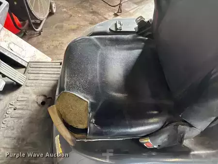 Propane Forklifts - Toyota 7FGCU25 (21)