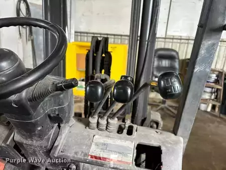 Propane Forklifts - Toyota 7FGCU25 (26)