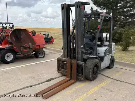 Montacargas GLP - Nissan 60 (1)