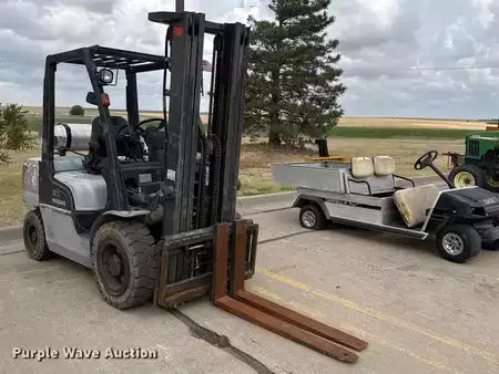 Montacargas GLP - Nissan 60 (3)
