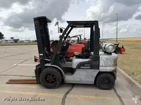 Montacargas GLP - Nissan 60 (8)