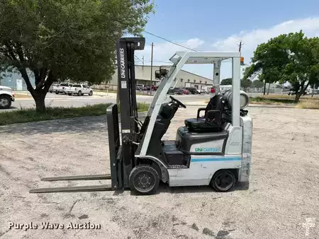 Propane Forklifts 2016  Unicarriers CFS40 (8)