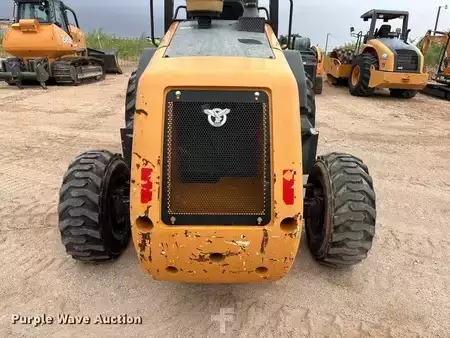 Montacargas diésel 2019  Case 588H (28)