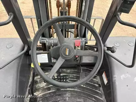 Montacargas diésel 2019  Case 588H (40)