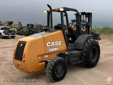 Montacargas diésel 2019  Case 588H (5)