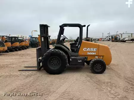 Montacargas diésel 2019  Case 588H (8)