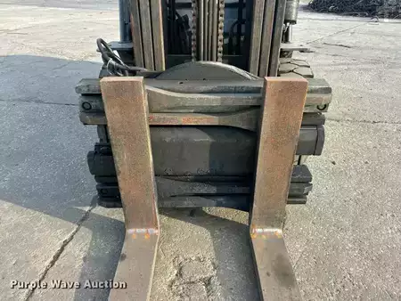 Propane Forklifts - Toyota 8FGU30 (11)