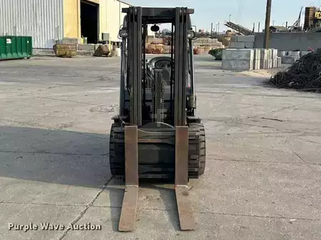 Propane Forklifts - Toyota 8FGU30 (2)