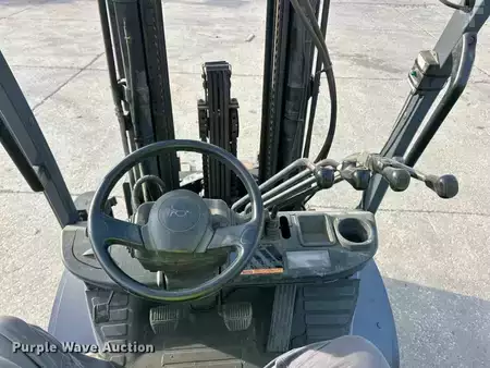 Propane Forklifts - Toyota 8FGU30 (24)