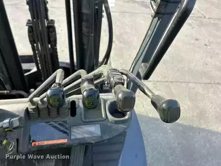 Propane Forklifts - Toyota 8FGU30 (28)