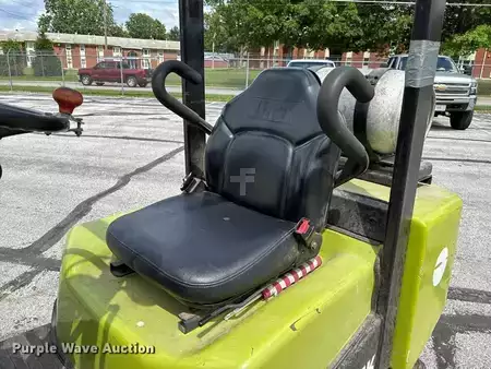 Propane Forklifts - Clark CGP30 (32)