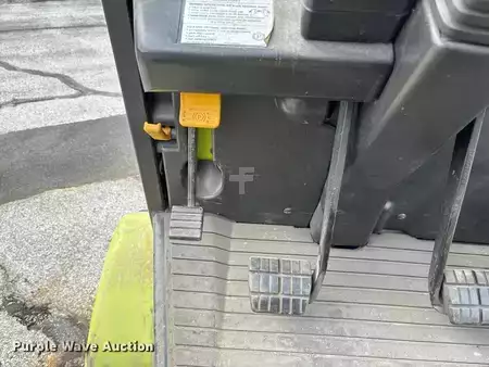 Propane Forklifts - Clark CGP30 (38)