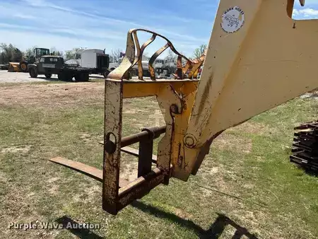 Manipulador Telescópico fijo - Pettibone 8042 (13)