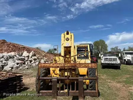Manipulador Telescópico fijo - Pettibone 8042 (16)