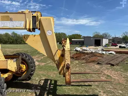 Manipulador Telescópico fijo - Pettibone 8042 (20)