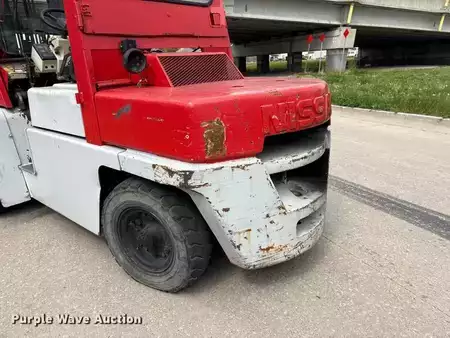 Montacargas diésel - Nissan WGF03A40V (30)