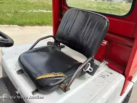 Montacargas diésel - Nissan WGF03A40V (34)