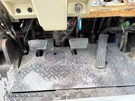 Montacargas diésel - Nissan WGF03A40V (35)