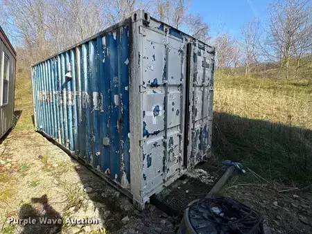 Montacargas diésel - Mobile restroom (3)