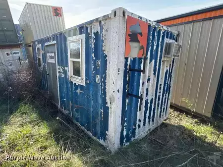 Montacargas diésel - Mobile restroom (6)