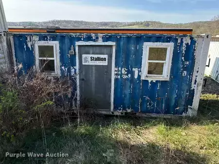 Montacargas diésel - Mobile restroom (7)