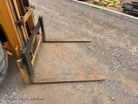 Diesel Forklifts 2005  Case 586G (15)