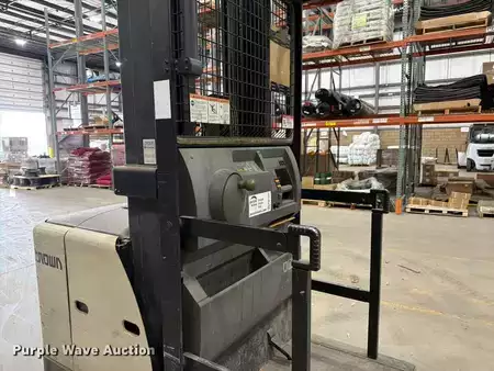 Recogepedido vertical 2019  Crown SP3520-30 (20)