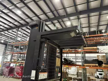 Recogepedido vertical 2019  Crown SP3520-30 (21)
