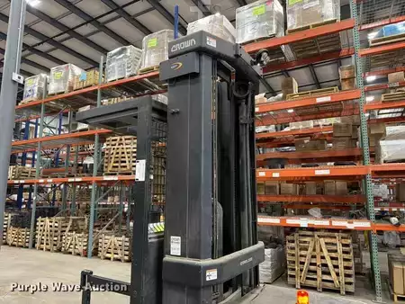 Recogepedido vertical 2019  Crown SP3520-30 (26)