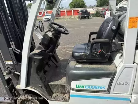 Propane Forklifts 2018  Unicarriers CFS40 (25)
