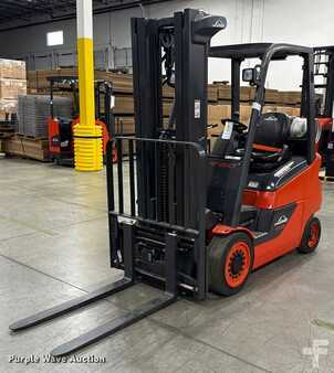 Propane Forklifts 2024  Linde HT25CT (1)