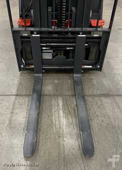 Propane Forklifts 2024  Linde HT25CT (11)