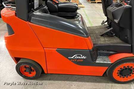 Propane Forklifts 2024  Linde HT25CT (15)