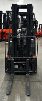 Propane Forklifts 2024  Linde HT25CT (2)