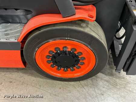 Propane Forklifts 2024  Linde HT25CT (35)