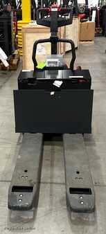 4 Wheels 2023  Linde EWR30 (2)