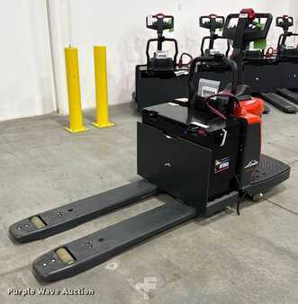 4 Wheels 2023  Linde EWR30 (1)