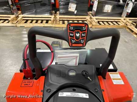 4 Wheels 2023  Linde EWR30 (15)