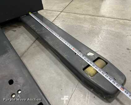 4 Wheels 2023  Linde EWR30 (12)