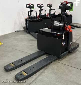 4 Wheels 2023  Linde EWR30 (1)