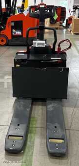 4 Wheels 2023  Linde EWR30 (2)