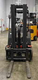 Propane Forklifts 2023  Linde HT27CT (2)