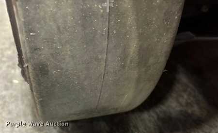 Propane Forklifts 2023  Linde HT27CT (26)