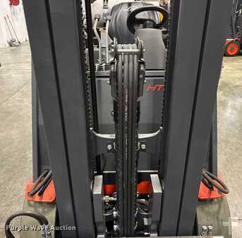 Propane Forklifts 2023  Linde HT27CT (11)