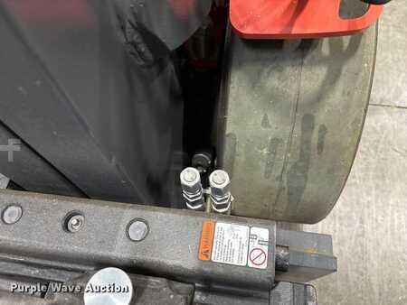 Propane Forklifts 2023  Linde HT27CT (12)