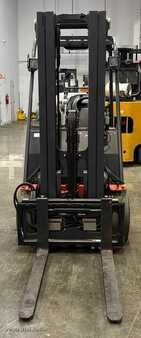 Propane Forklifts 2023  Linde HT27CT (2)