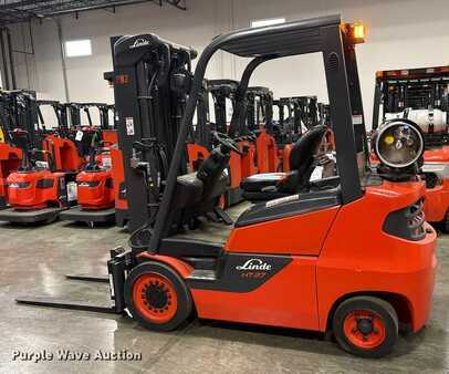 Propane Forklifts 2023  Linde HT27CT (8)