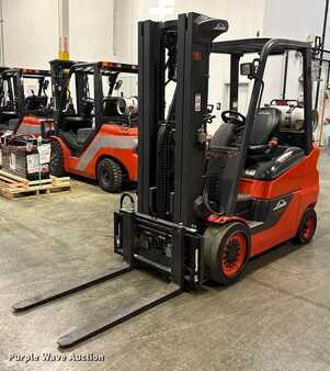 Propane Forklifts 2023  Linde HT27CT (1)