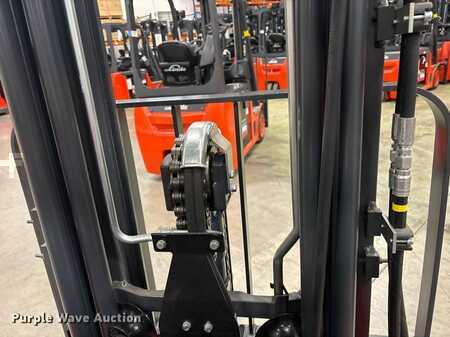 4 Wheels 2023  Linde E18 (12)