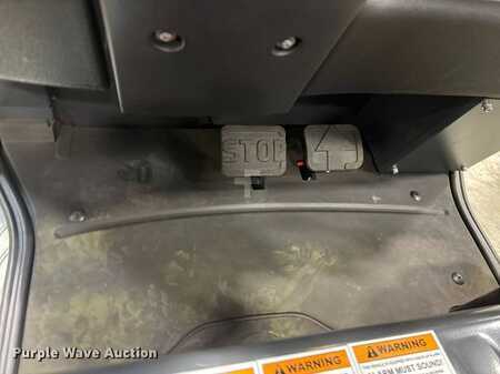 4 Wheels 2023  Linde E18 (24)
